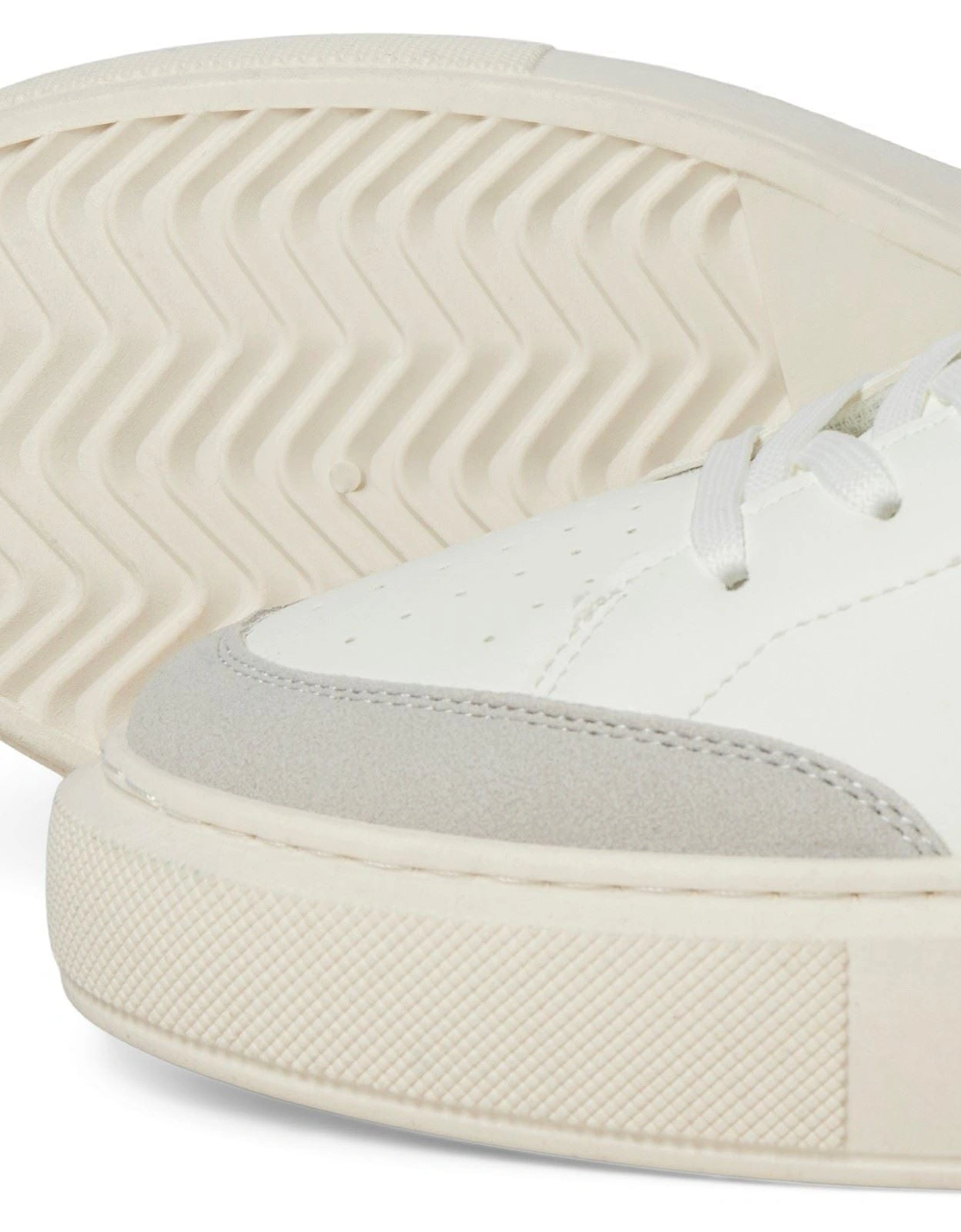 Aspire Court Polyurethane Men's White Vapour Blue/Castlerock Trainers