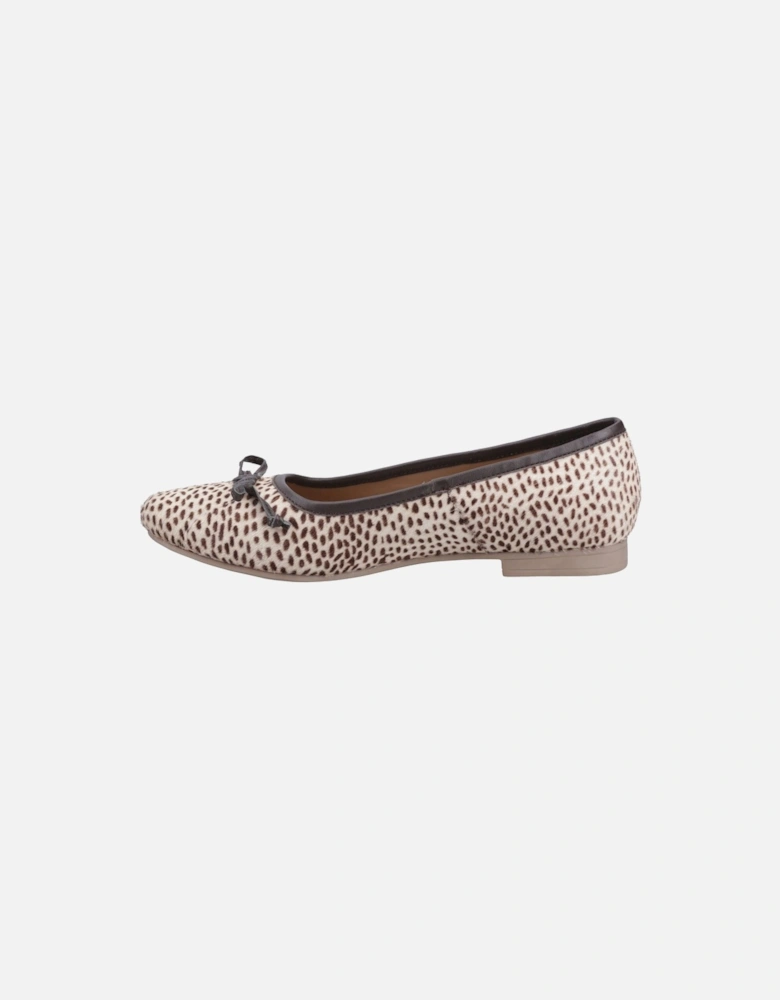 Naomi Suede Suede Women's Animal Flats
