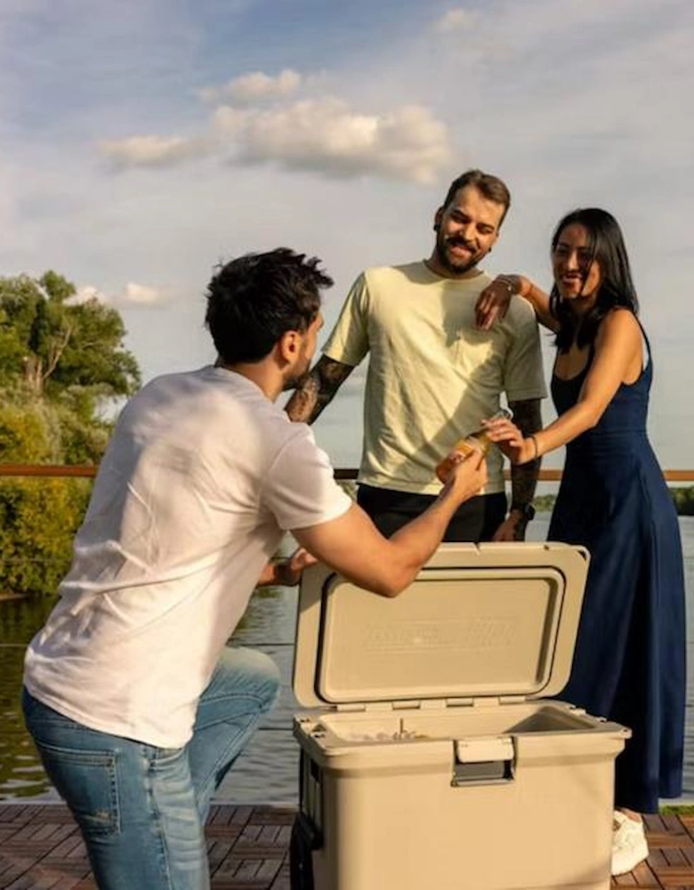 Pro 45QT Cooler Box
