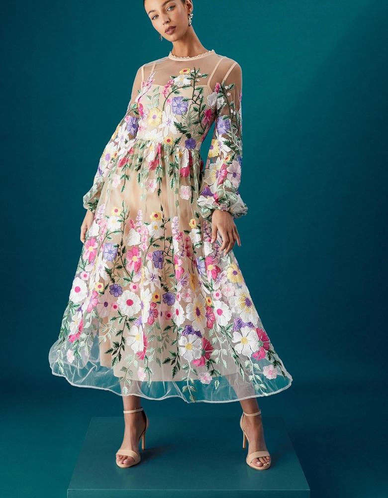 Muse Long Sleeve Embroidered Maxi Dress