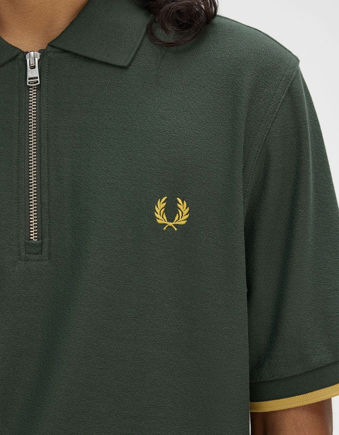 M9886 Crepe Pique Zip Neck Shirt - Court Green