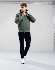 Thumbnail 6 of 6