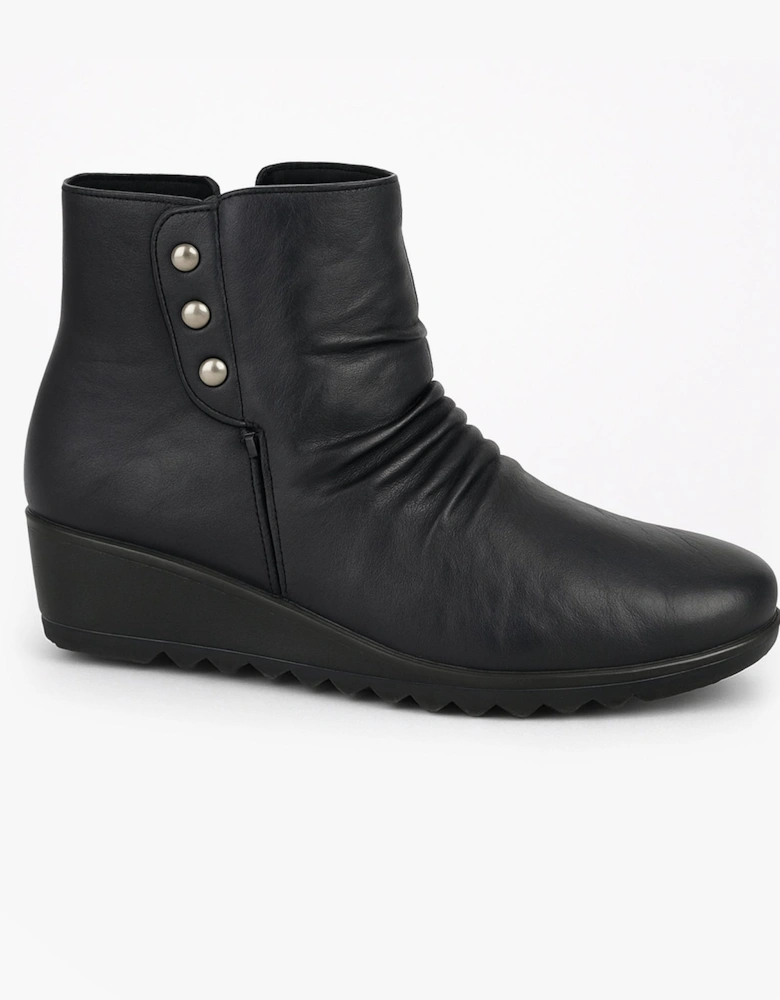 L400A Ladies Boots Black