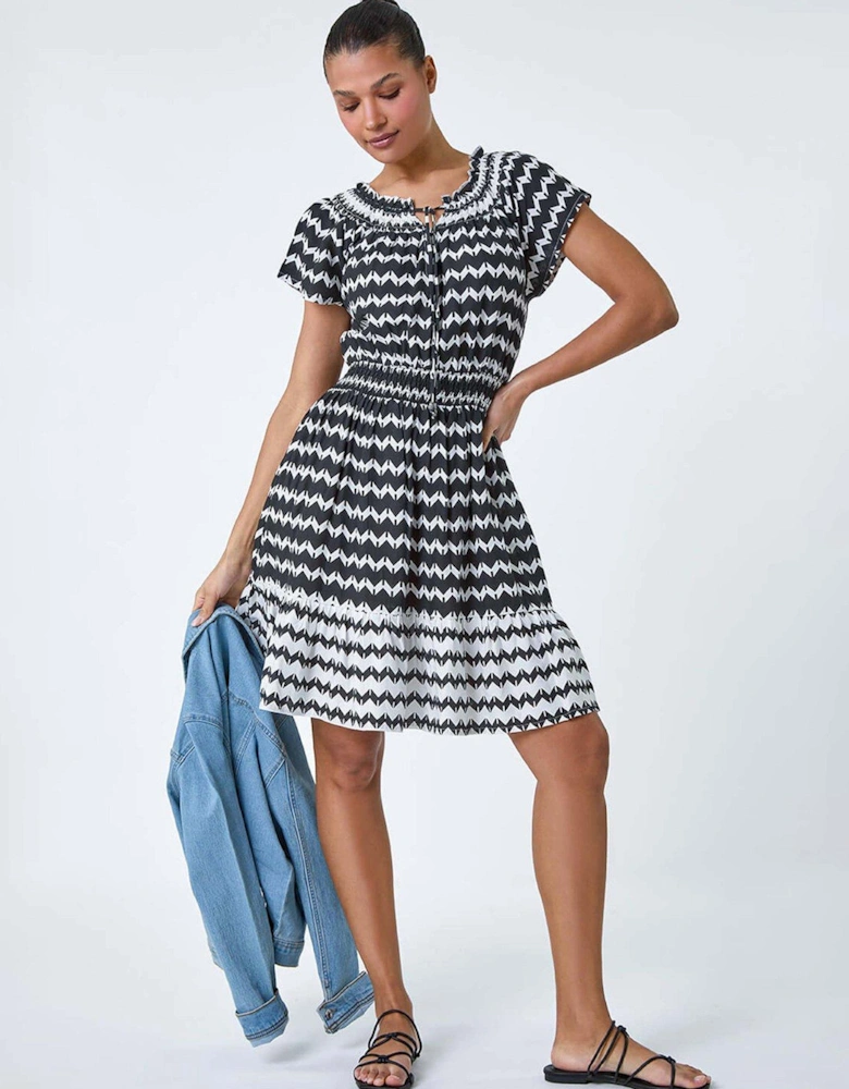Zig Zag Border Print Shirred Dress