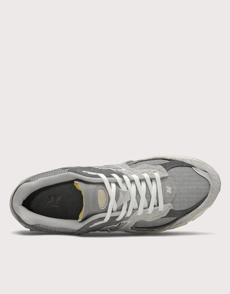 2002R Protection Pack Sneakers