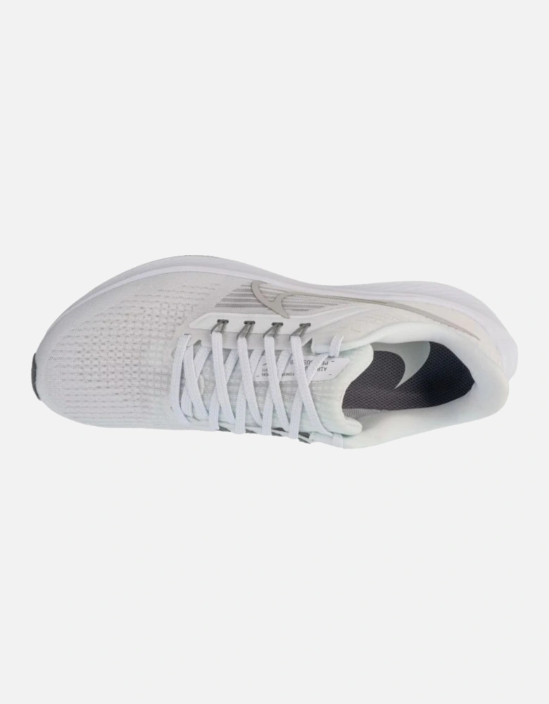 39 White Trainers