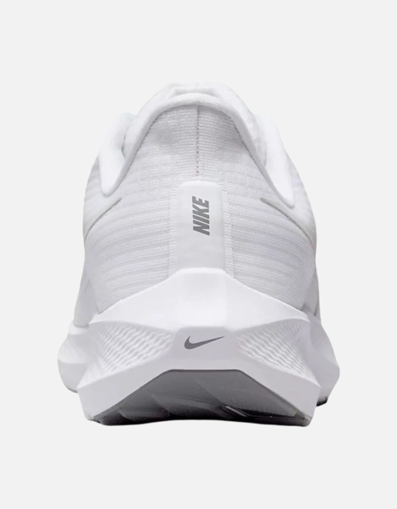 39 White Trainers