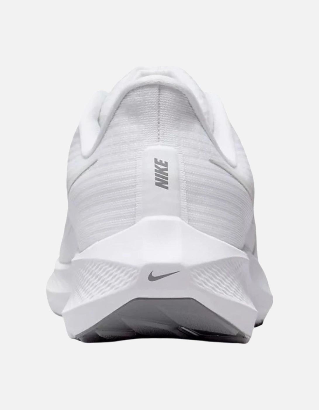 39 White Trainers