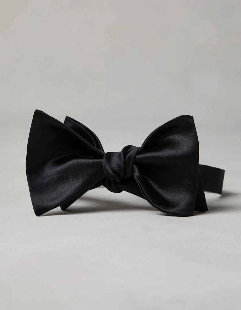 Silk Bow Tie Black