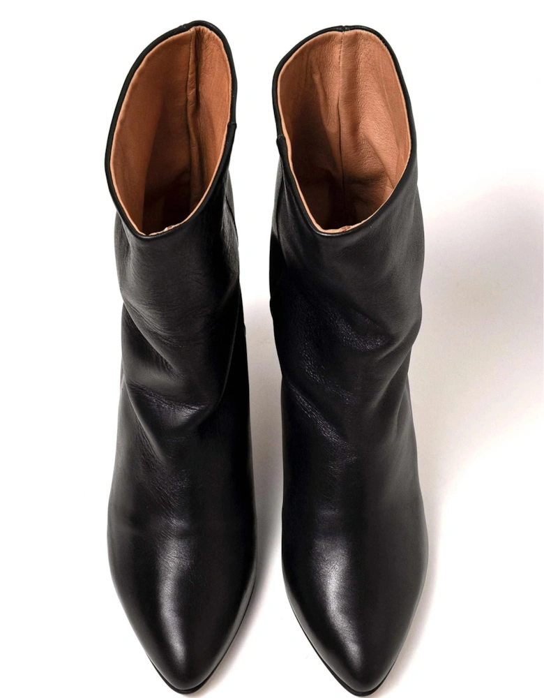 Vully Soft Calf Boots - Black