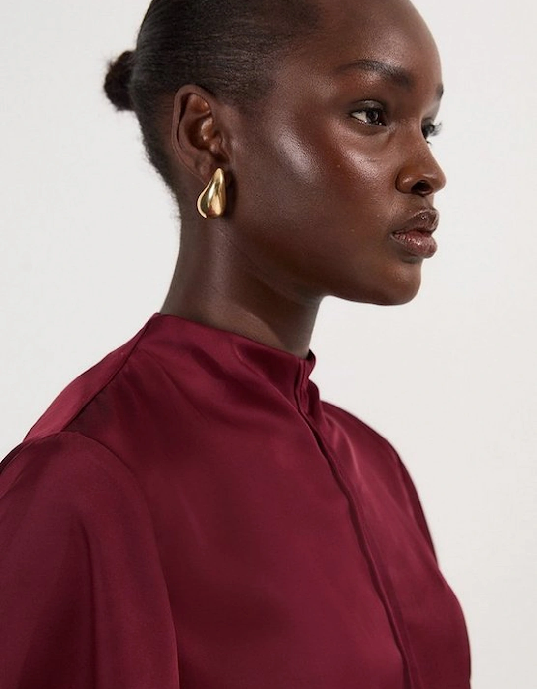 Top Stitch Satin Woven Short Sleeve Top