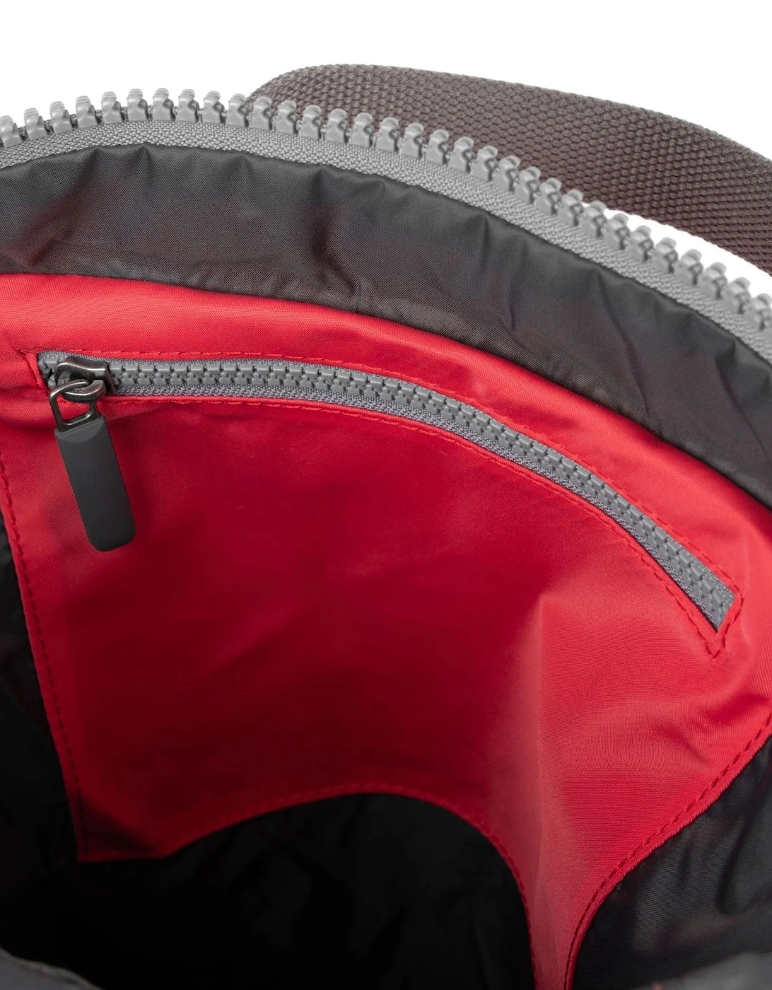 CAMDEN P NYLON BAG