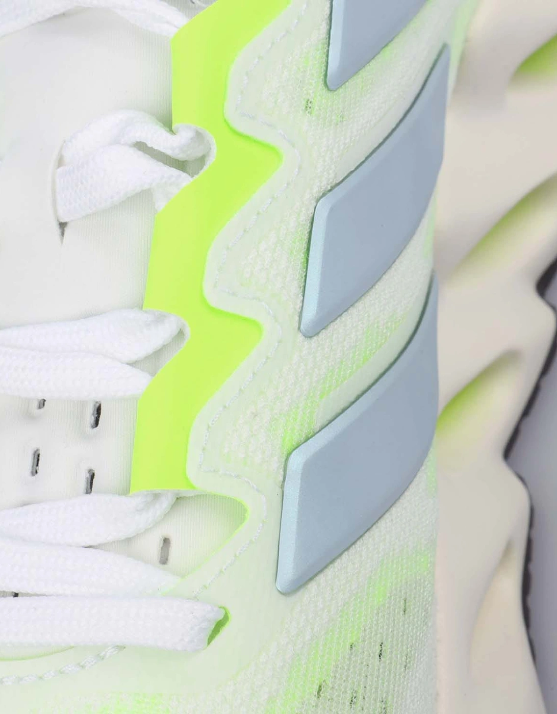 Switch FWD Running Shoes