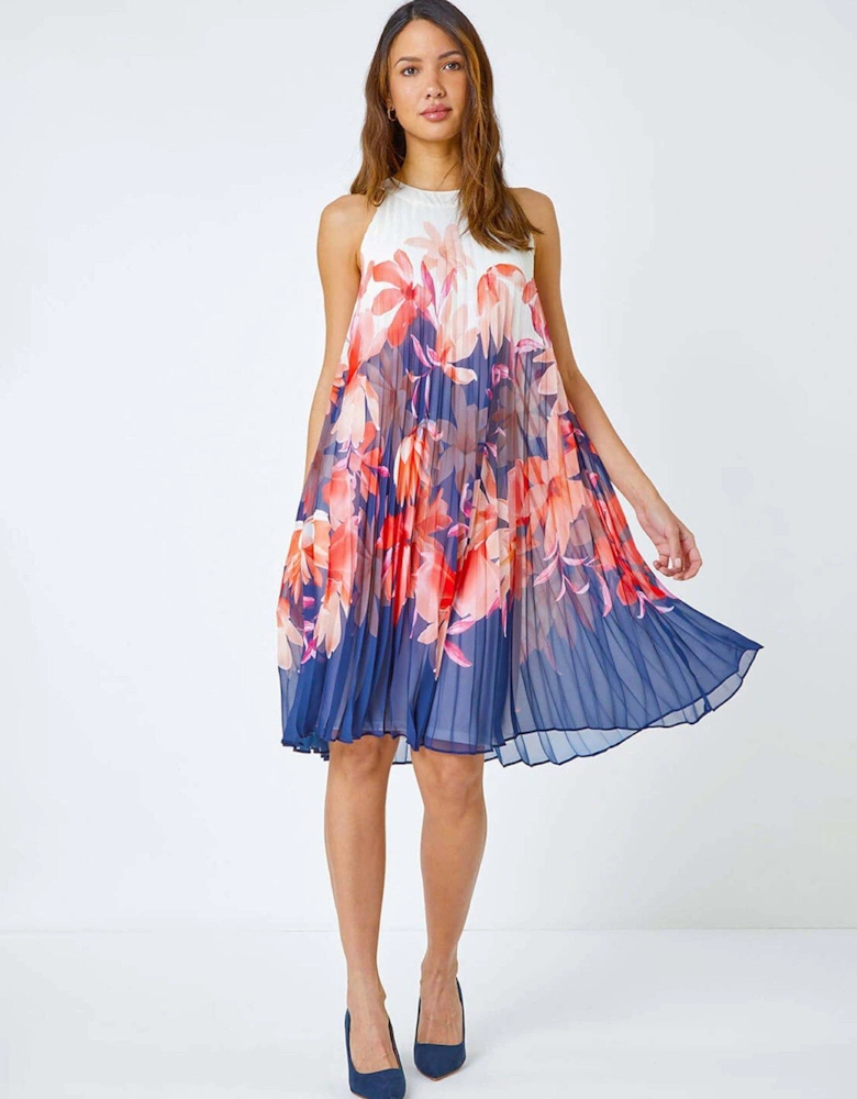 Floral Print Pleated Swing Dress