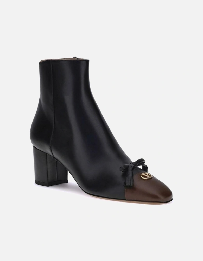 Valet Du Roi Bootie with VLogo and Tassel Bow Women - Black