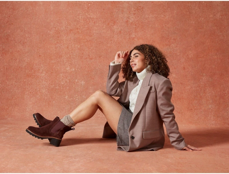 Gaia Leather Women's Plum Heeled Chelsea Boots