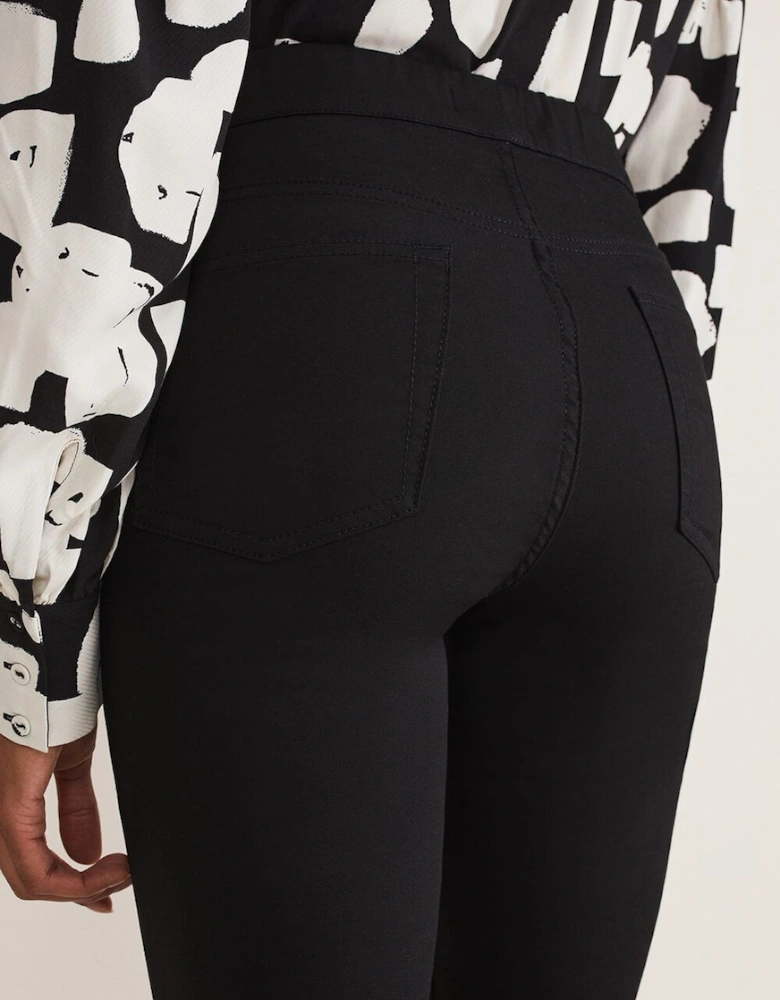 Eliza Jegging Short