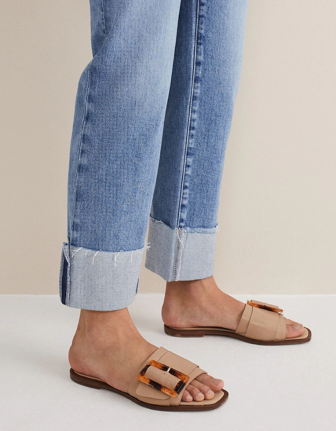 Leather Buckle Flat Sandals