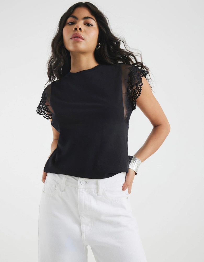 Short Sleeve Lace Hybrid Sleeve Tee