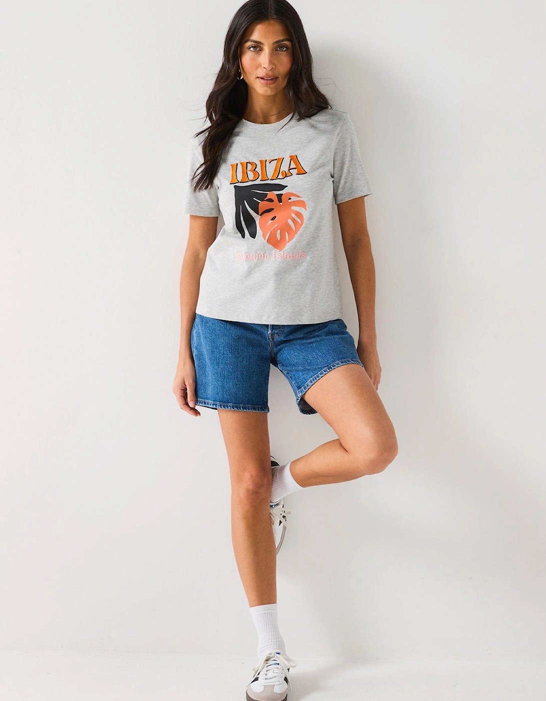Graphic T-Shirt - Grey