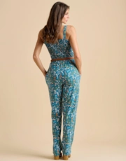 Thumbnail 2 of 4