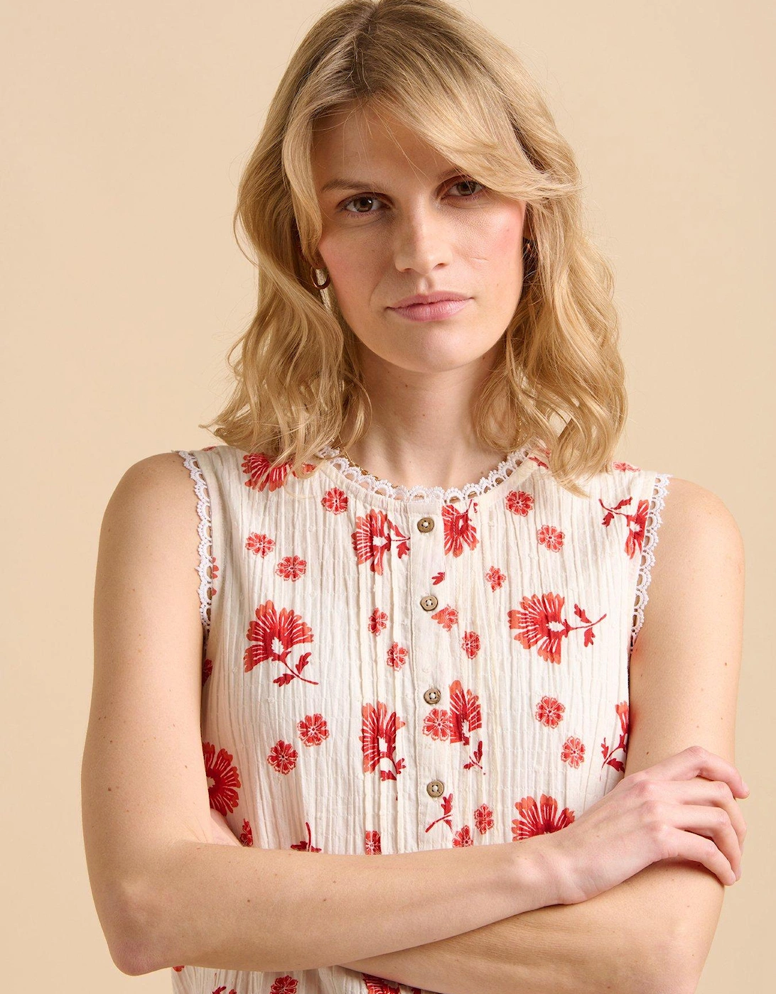 Fan Floral Sleeveless Blouse