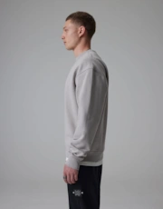 Thumbnail 2 of 6