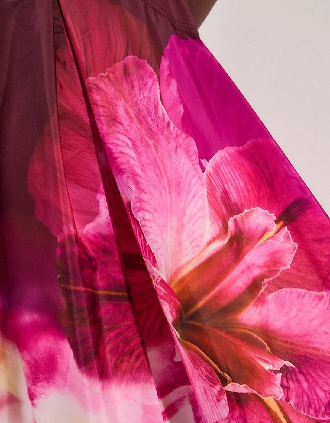 Plus Size Placed Floral Taffeta Woven Maxi Skirt