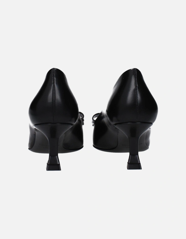 Front Detail Logo Leather Pumps Women - Black Brooches