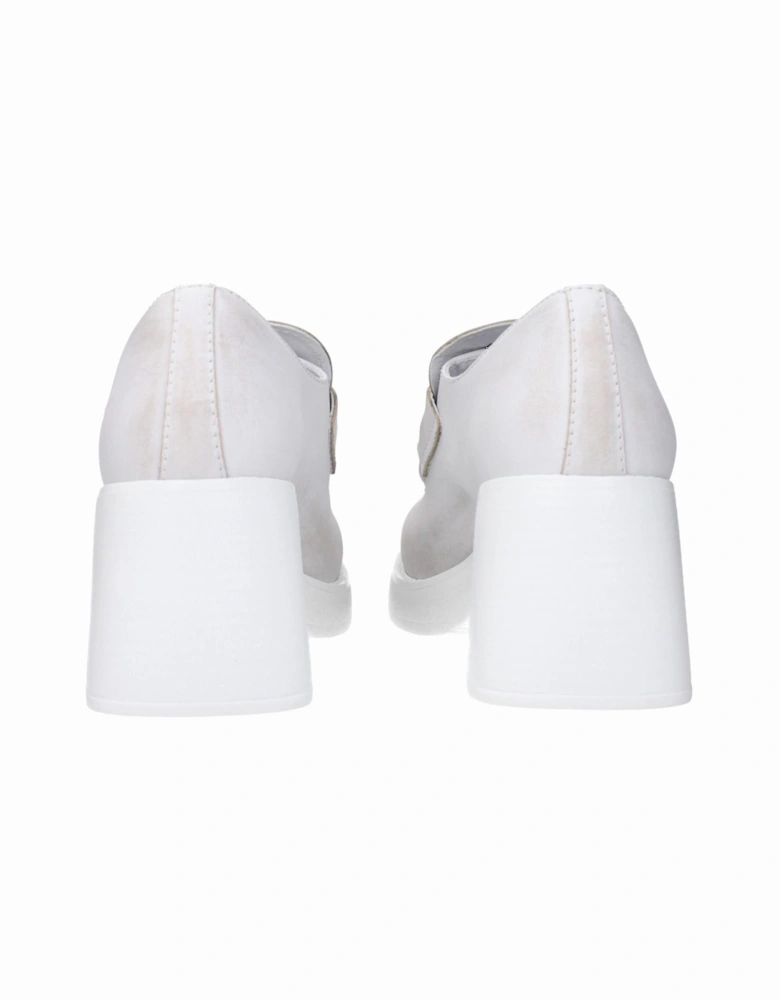 Distressed Leather Pumps with Logo Detailing Women - White Brooches