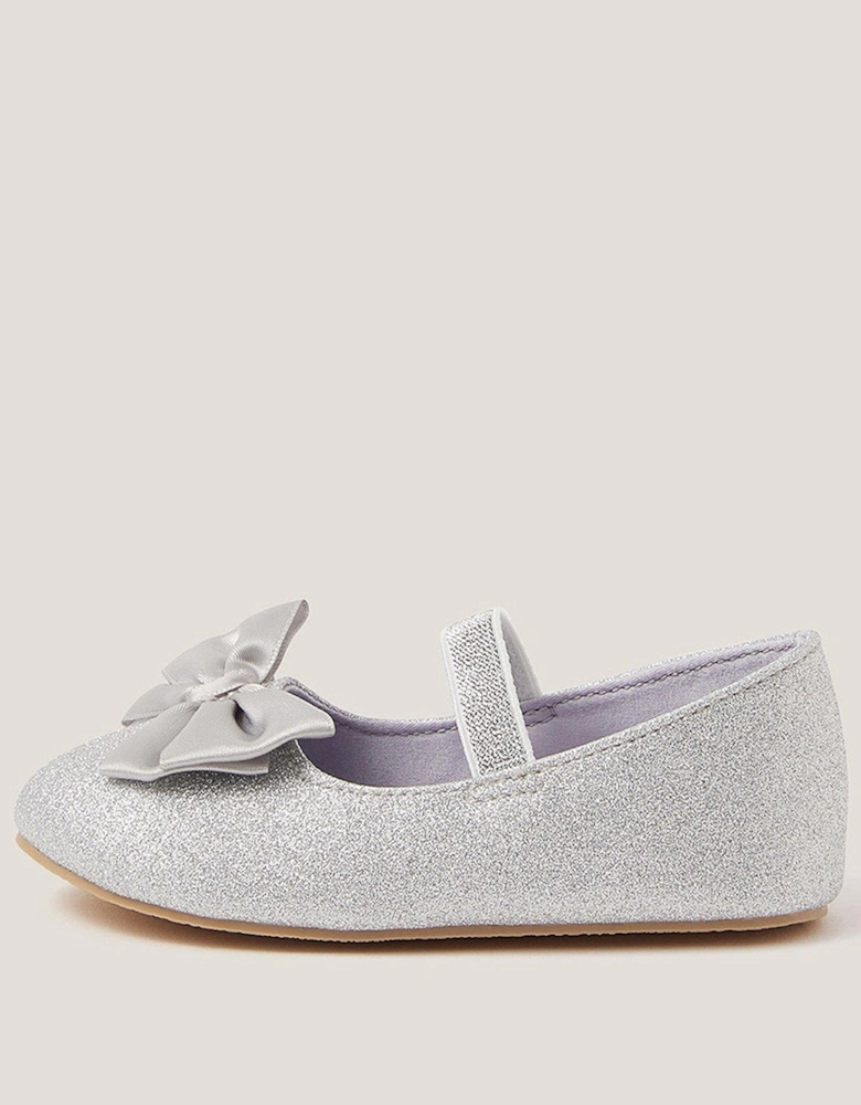 Girls Baby Glitter Bow Walker - Silver