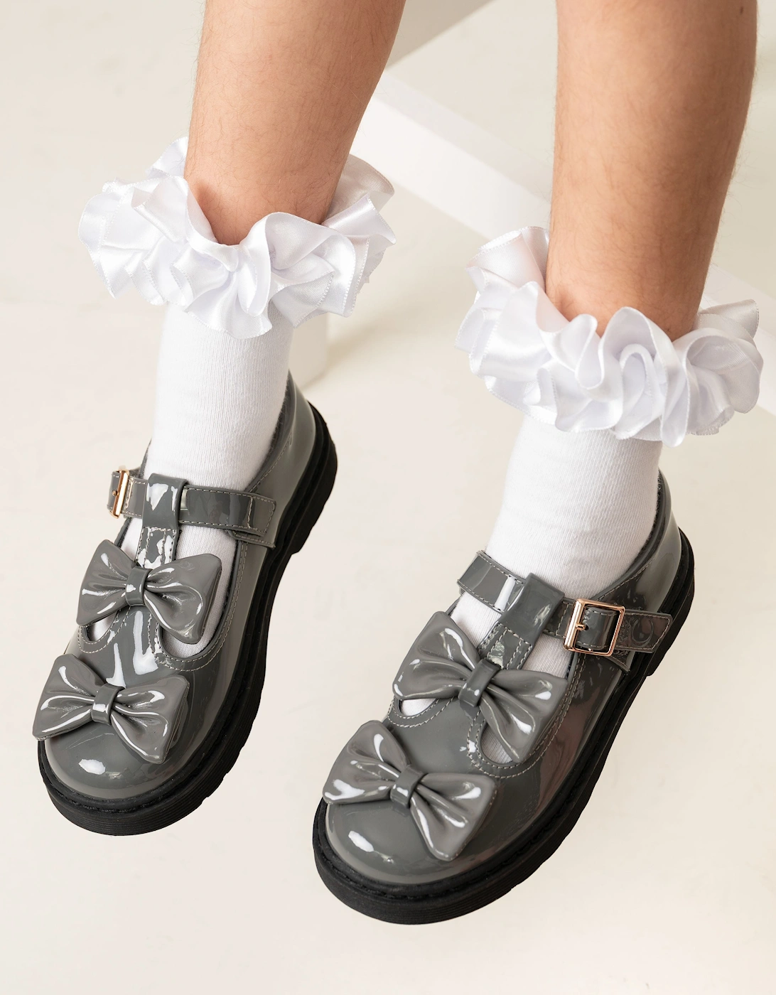 Girls Grey Patent T-Bar Bow Shoes, 6 of 5