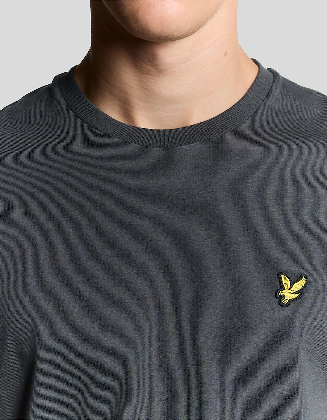Lyle and Scott Cotton Crew Neck T-Shirt In Grey, Men's Size XS - Image 4
