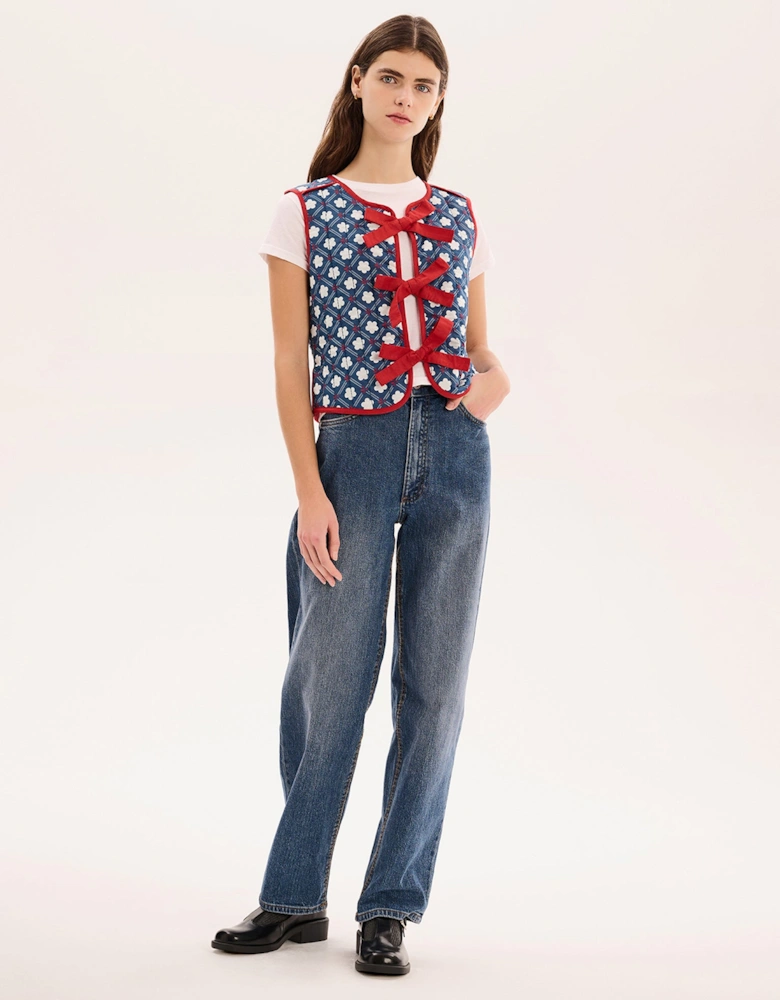 Jojo Quilted Gilet in Floral Check