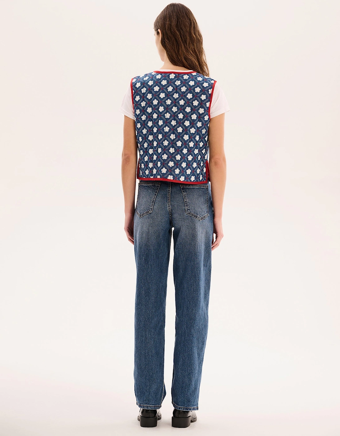 Jojo Quilted Gilet in Floral Check