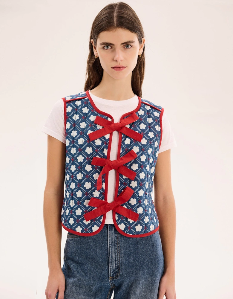 Jojo Quilted Gilet in Floral Check