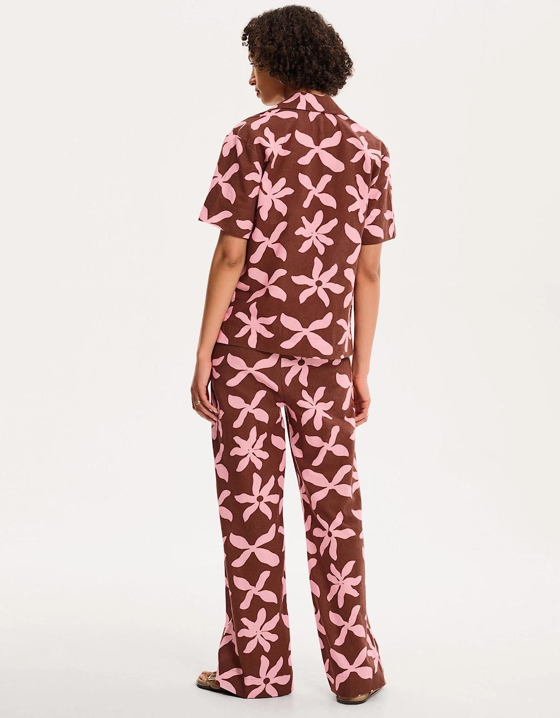 Oaklyn Shirt in Pink and Chocolate Floral Print