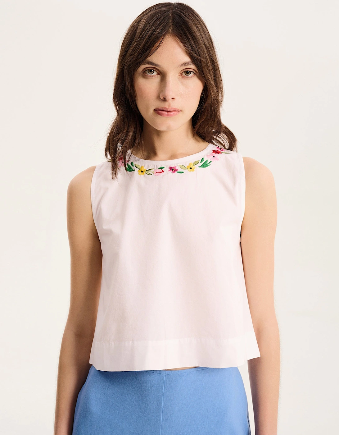 Sandy Top in White