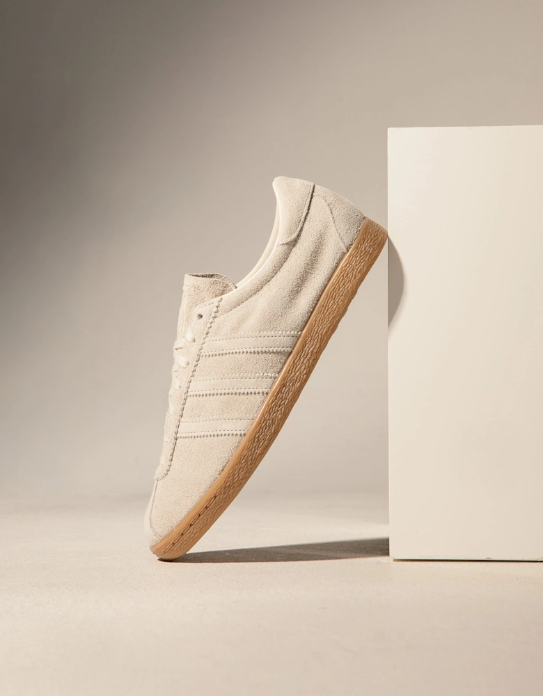 Tobacco Trainers