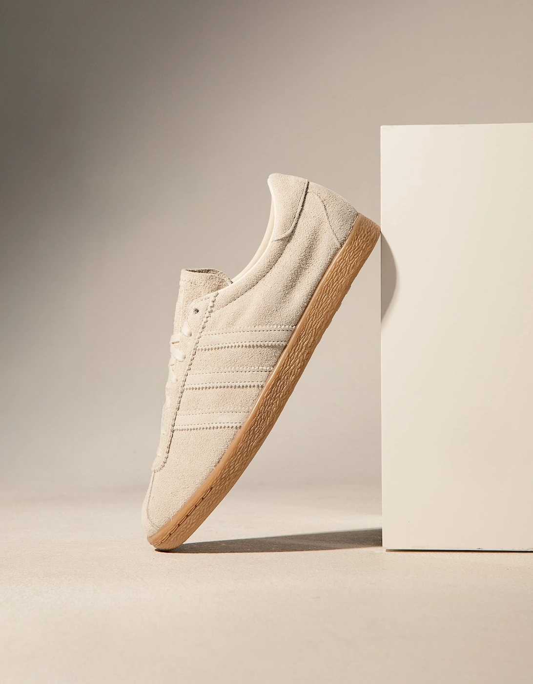 Tobacco Trainers
