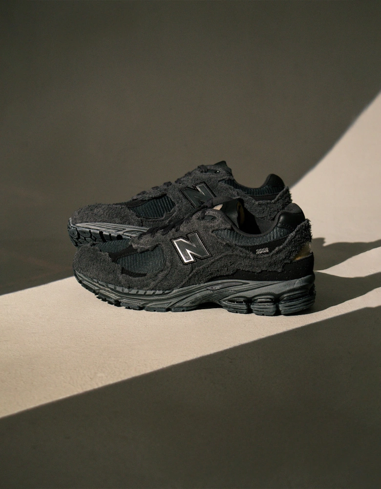 2002R Protection Pack Sneakers
