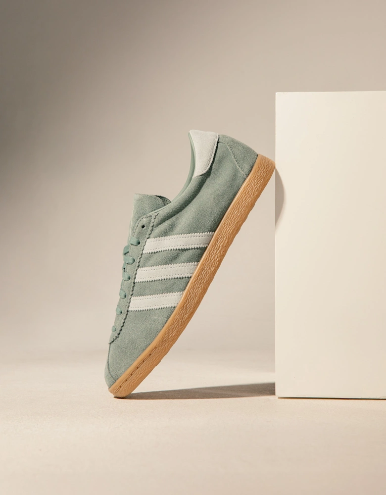 Tobacco Trainers