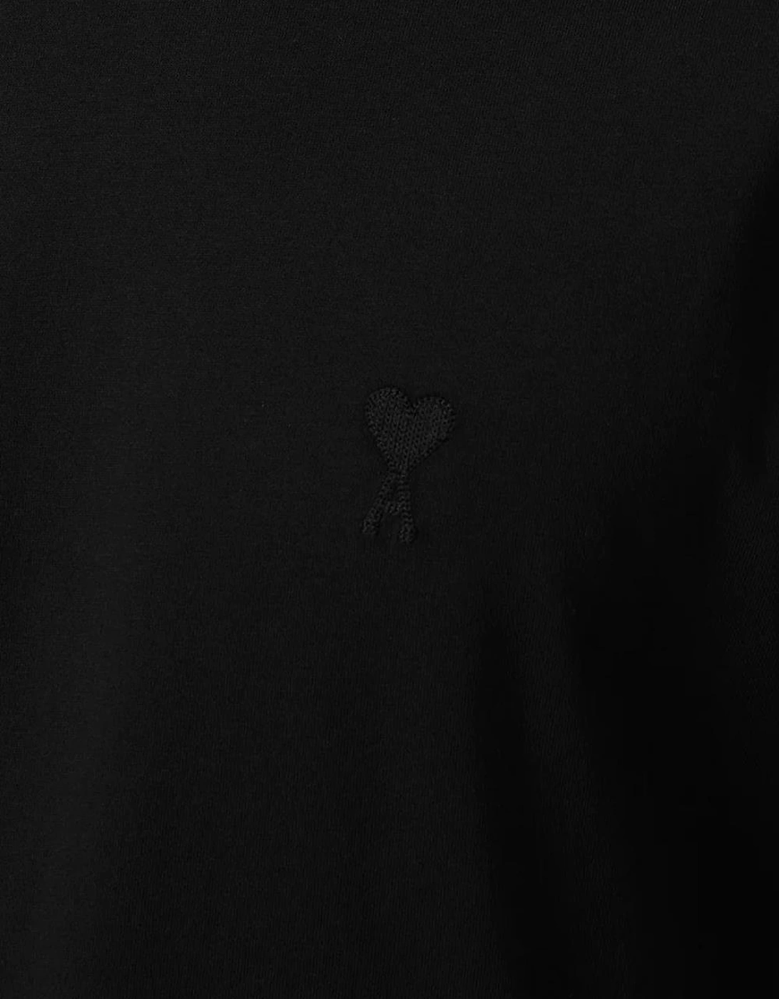 Ami De Coeur Motif Embroidered Logo T-Shirt in Black