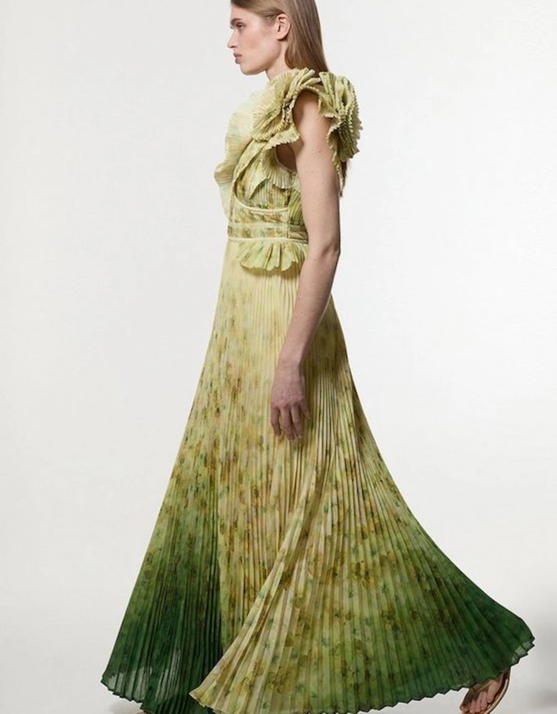 Petite Crinkle Pleat Border Print Maxi Dress With Rosette Detail
