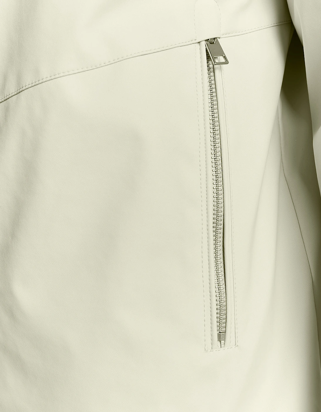 Water Resistant Insulated Jacket