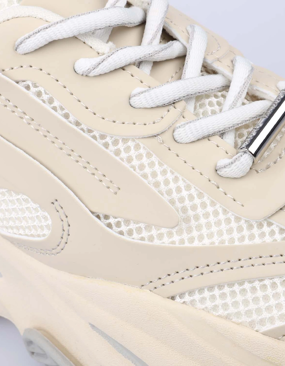Possession-E Trainers