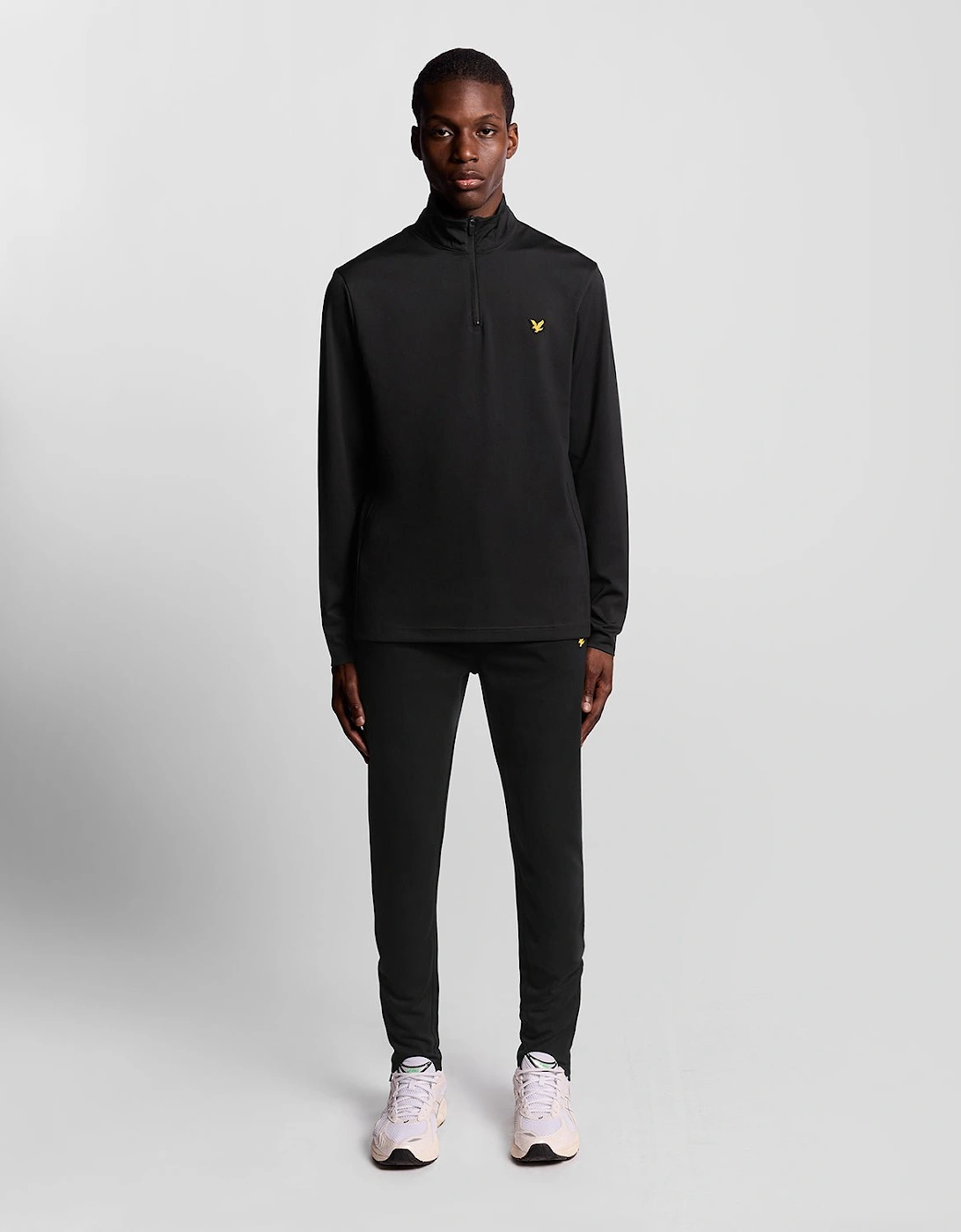 Lyle And Scott Men's Black Sports Lightweight Joggers - : 33/32/32 M