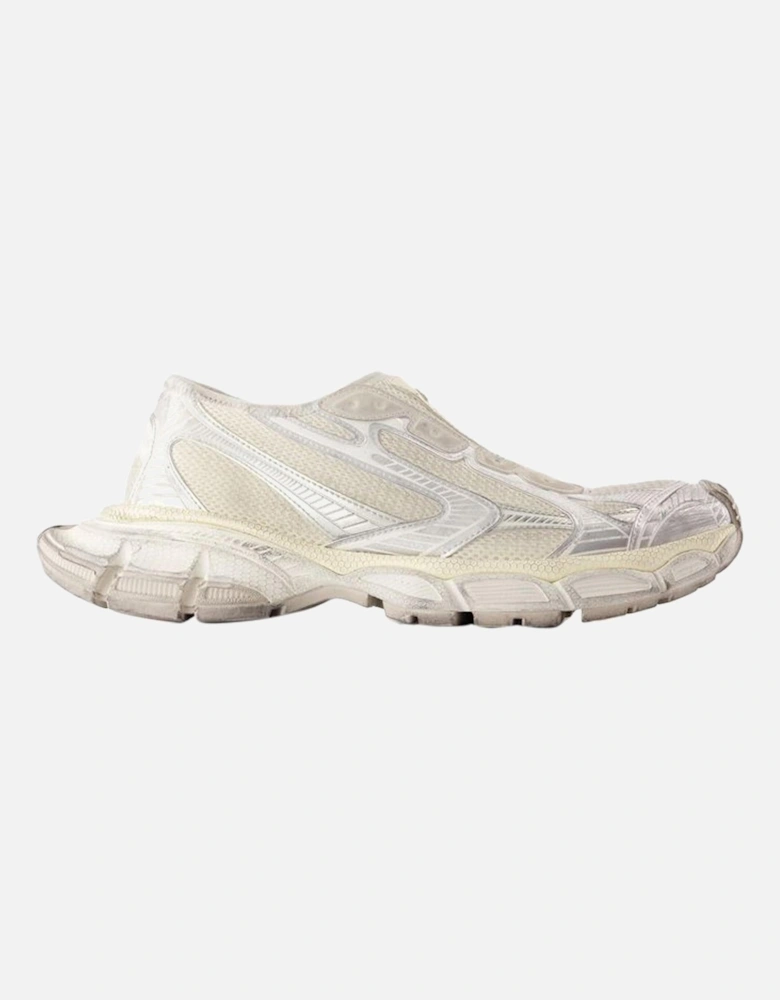 Slip-On Polyurethane Round Toe Sneakers