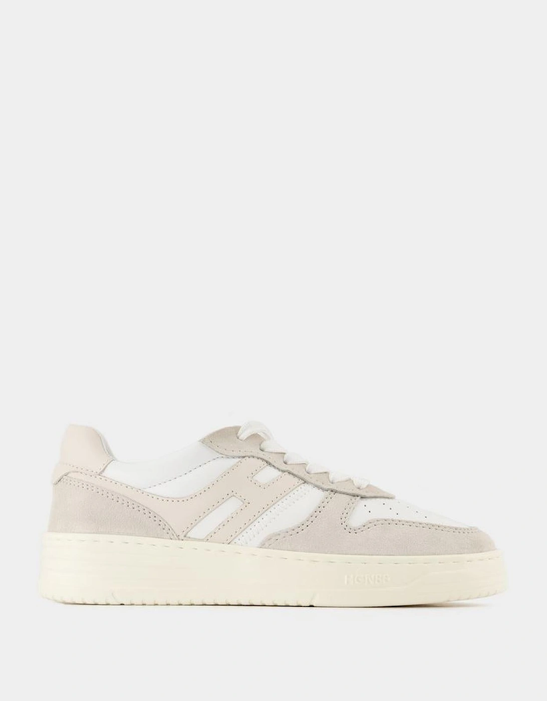 Comfortable Lace-Up Footwear for Everyday Activities