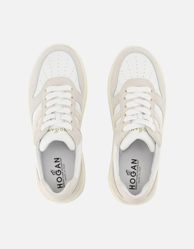 Comfortable Lace-Up Footwear for Everyday Activities